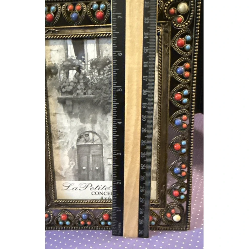 La‎ Petite Maison Concepts Antique Brass Embellished Hearts Picture Frame
